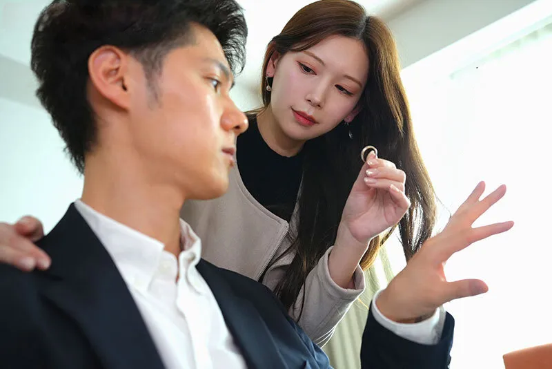 Cô vợ đi đi giã ngoại, ông chồng ở nhà bị nhỏ em bà xã gạ trả bài không trượt phát nào